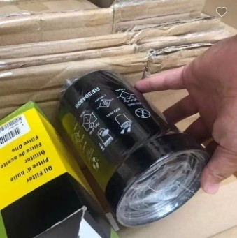 Μέρη ντίζελ Φίλτρο πετρελαίου RE504836 P550779 36139632 RE507522 GM32809 13502869 για κινητήρα φορτηγών